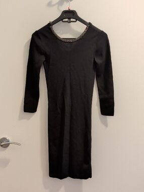 Dynamite Black Long-Sleeve Shimmer Scoop-Neck Sheath Dress
